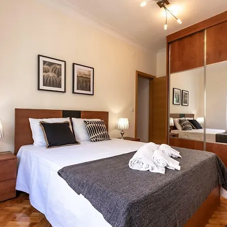 Like-home-t3 Apt-campolide, Near Amoreiras Mall